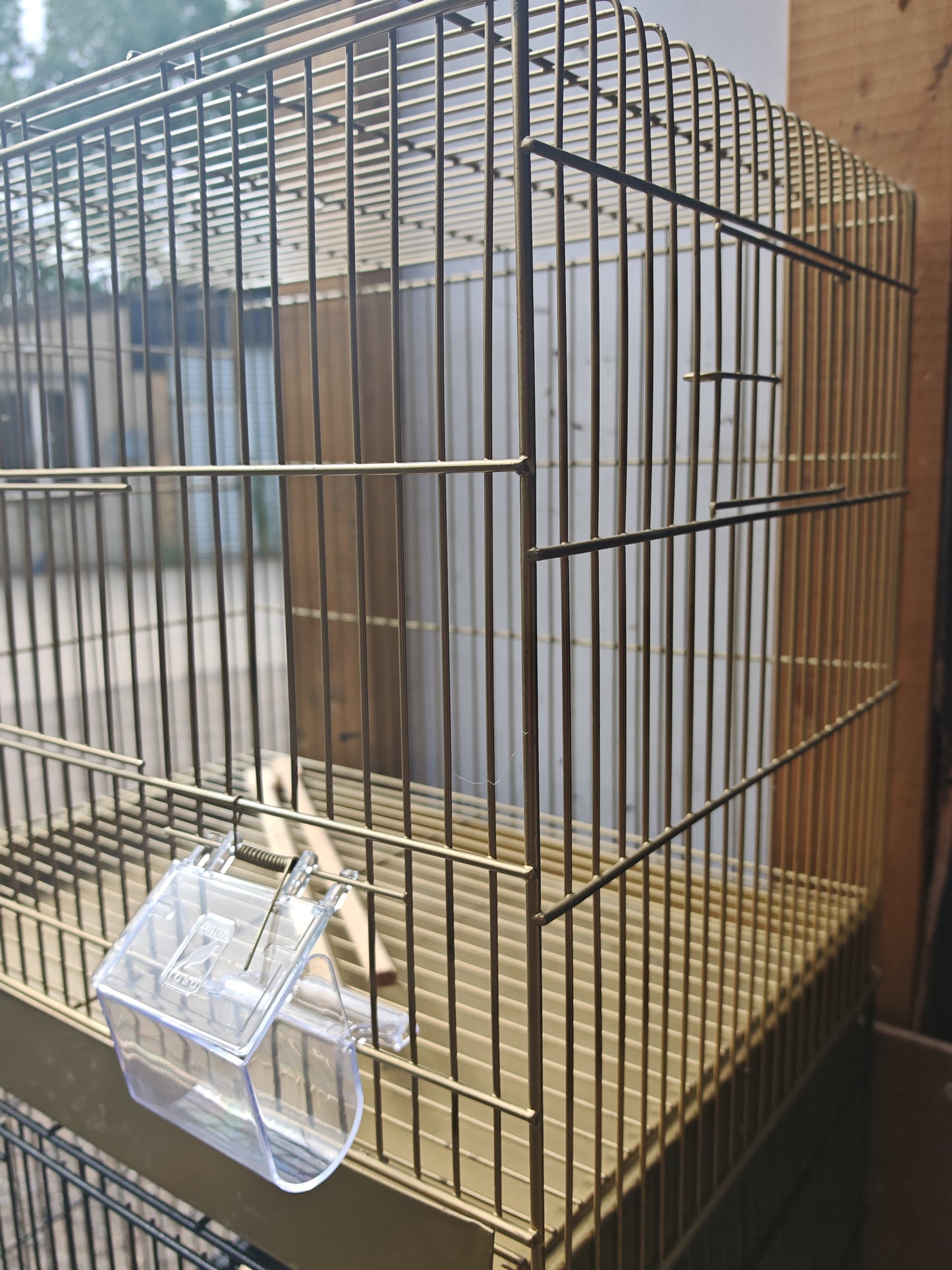 50cm Gold Metal Single Breeder Cage with a Gold Pullout Bottom Metal Tray. Size 51cm x 35cm x 42cm
