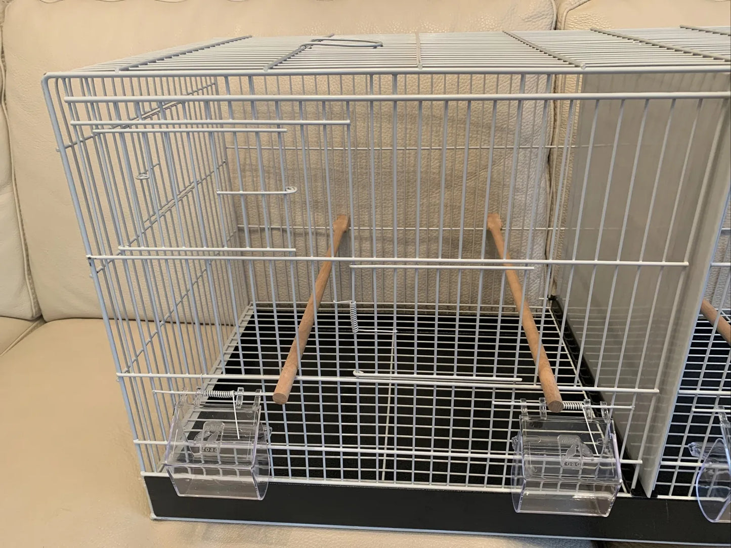 90cm Light Grey Metal Double Breeder Bird Cage with Black Metal Tray includes 4 Feeders & 4 wooden perches Size 110cm x 35cm x 42cm.