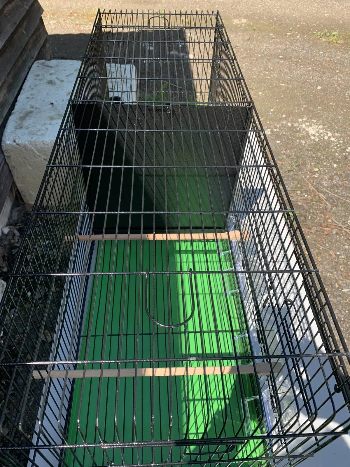 110cm Black Metal Double Breeder Bird Cage with a Green Metal Pullout Bottom Tray 110cm x 35cm x 42cm 8 Feeders & 4 Perches