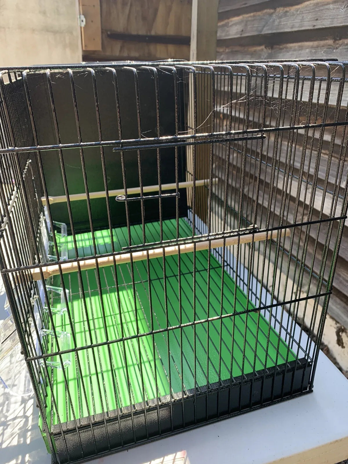 110cm Black Metal Double Breeder Bird Cage with a Green Metal Pullout Bottom Tray 110cm x 35cm x 42cm 8 Feeders & 4 Perches