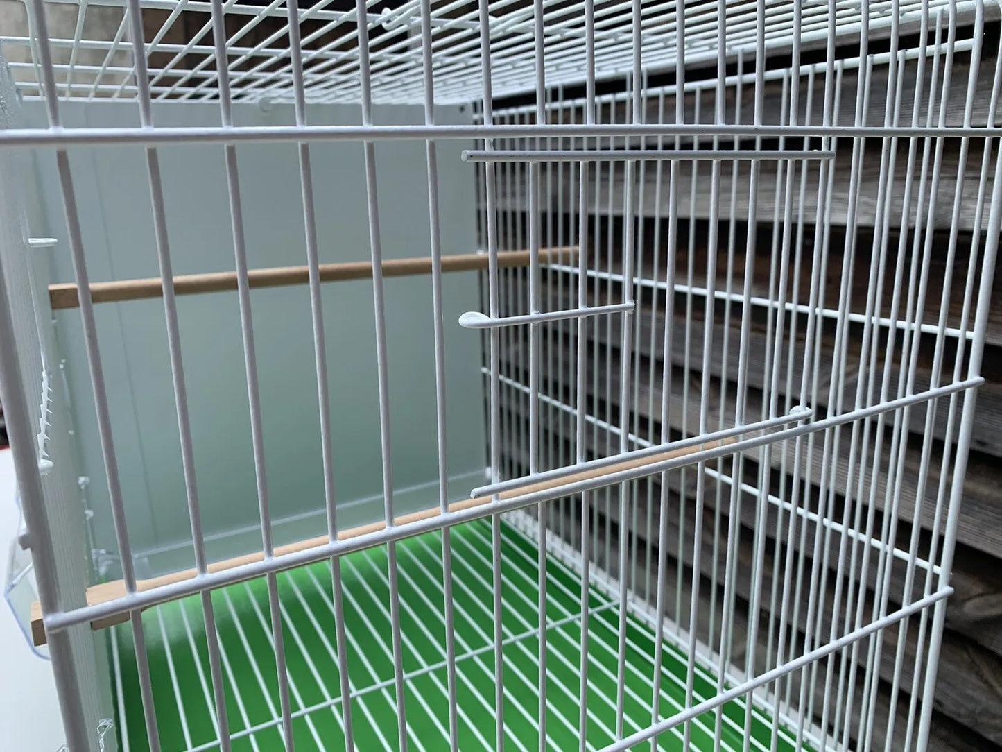 90cm White Metal Double Breeder Bird Cage with Green Metal Tray 4 Feeders & 4 Perches Size 90cm x 35cm x 42cm.