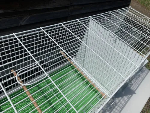 110cm White Metal Double Breeder Bird Cage with Green bottom Tray 110 x 35 x 42 (cm’s) 8 Feeders & 4 Perches